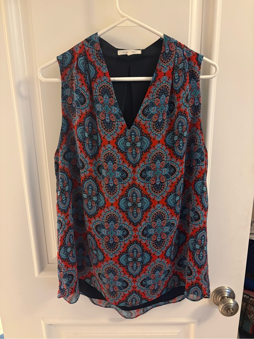 41 Hawthorn Sleeveless Red and Blue Patterned V-Neck Blouse